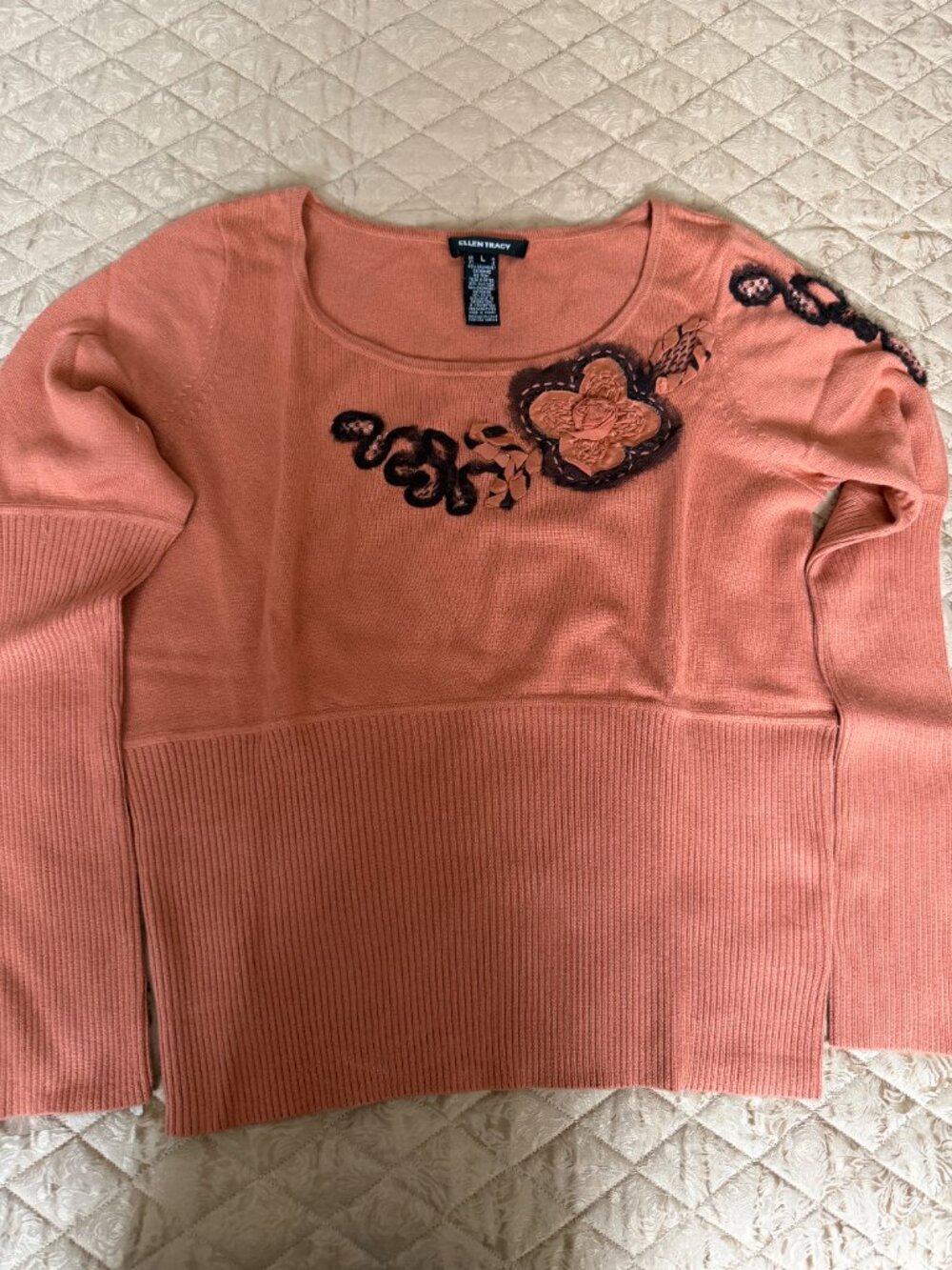 Ellen Tracy Cashmere & Silk Blend Floral Embroidered Sweater – Size L - Picture 3 of 5